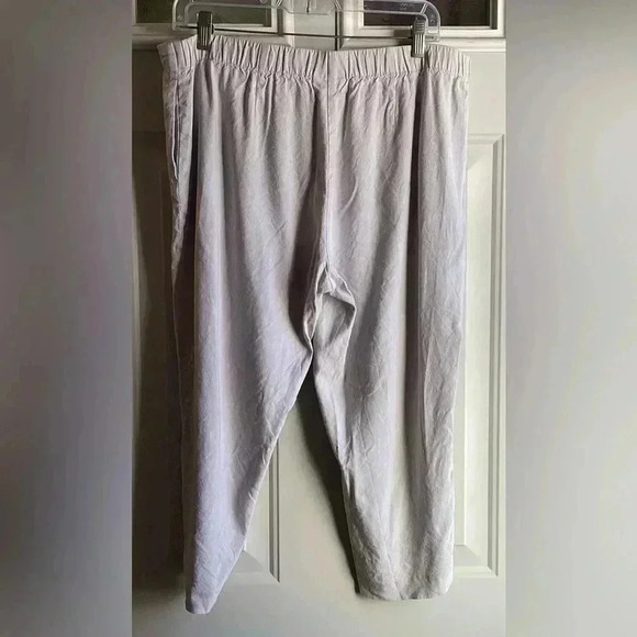 J. Jill Oatmeal Linen Blend stretch Capri Pants Size Medium/ P - Picture 7 of 8